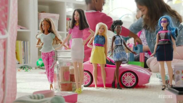 Barbie niska, Barbie pulchniejsza. Mają "lepiej oddać to, co dziewczynki widzą wokół"